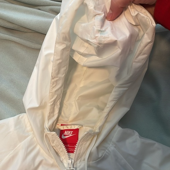 Womens Nike windbreaker - Picture 5 of 5